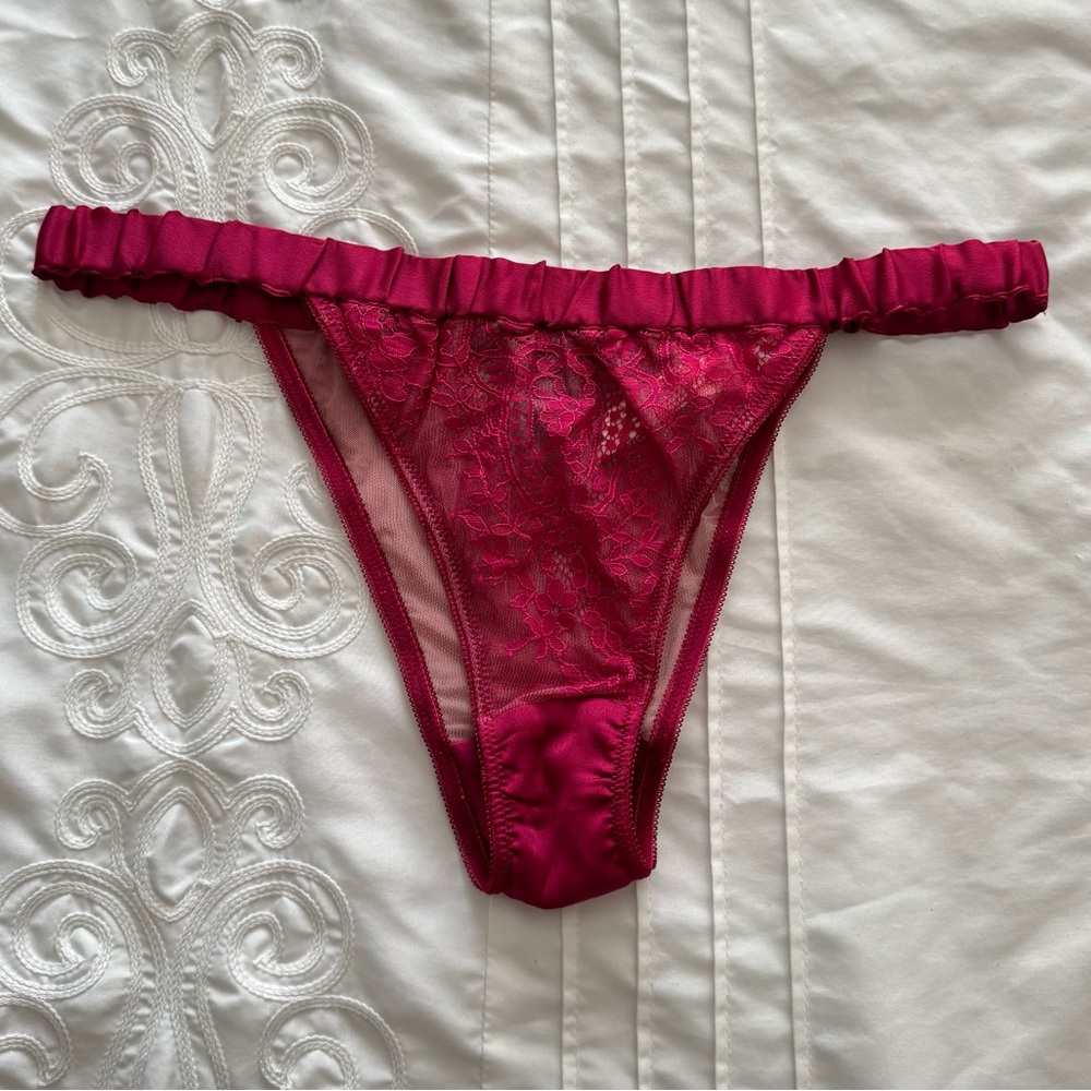 Stylestalker Raspberry Renee Briefs Size S Small Floral Lace NWT Women’s Sexy